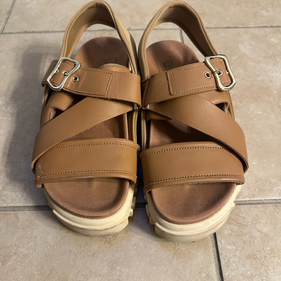 ESC women’s sandals tan eu size 38 - Picture 1 of 3